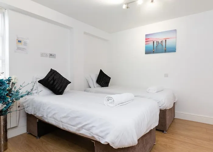 Book Today At Metro Serviced Apartments Bedford - Metro House ,Free Wifi