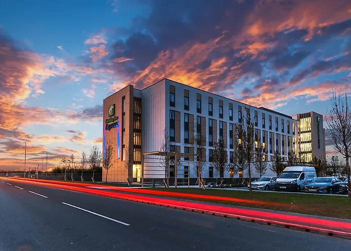 Holiday Inn Express - By Ihg