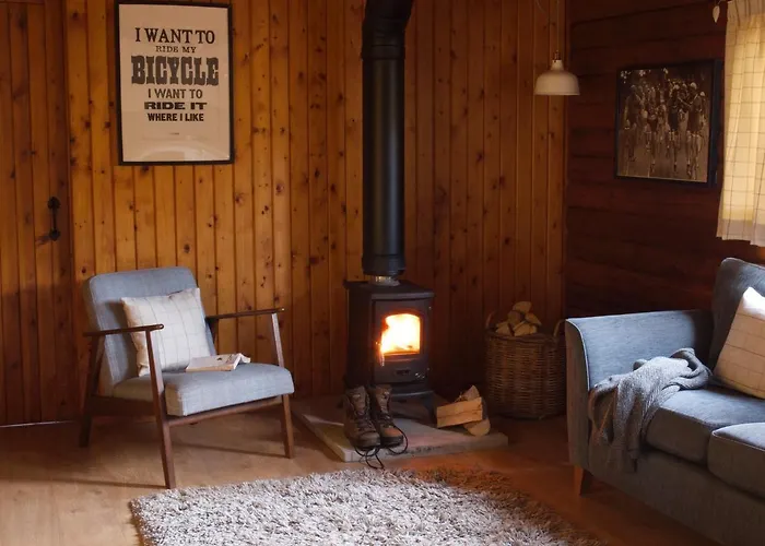 Hillside Log Cabin, Ardoch Lodge, Strathyre