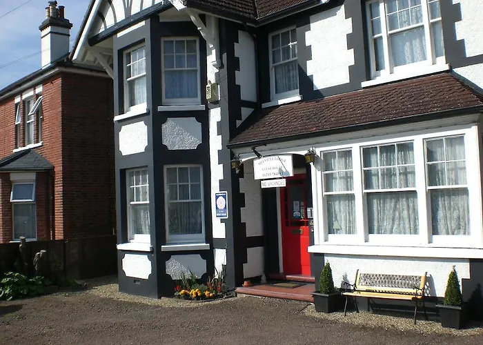 Melville Lodge Gatwick
