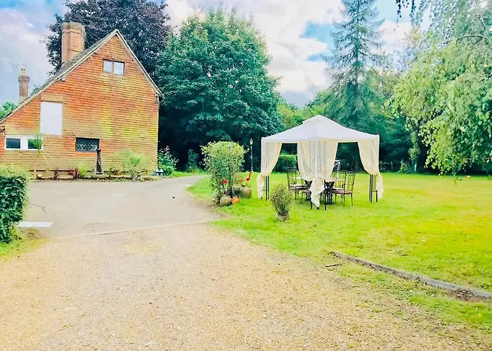 Oldlands Farmhouse Gatwick