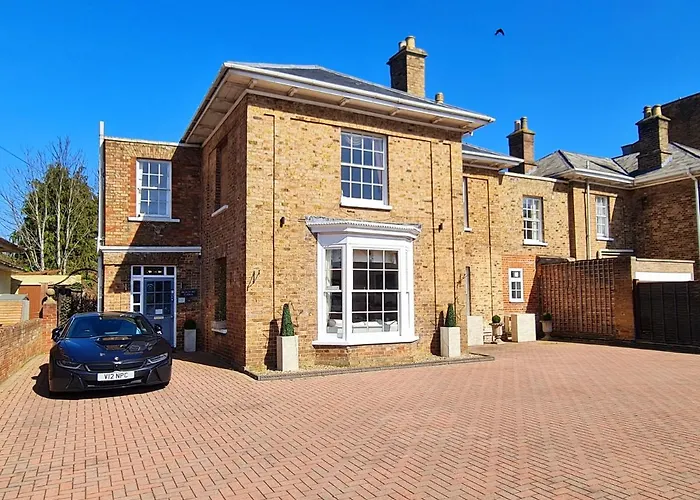 Beaufort Lodge - Central Location & Free Parking Taunton, United Kingdom
