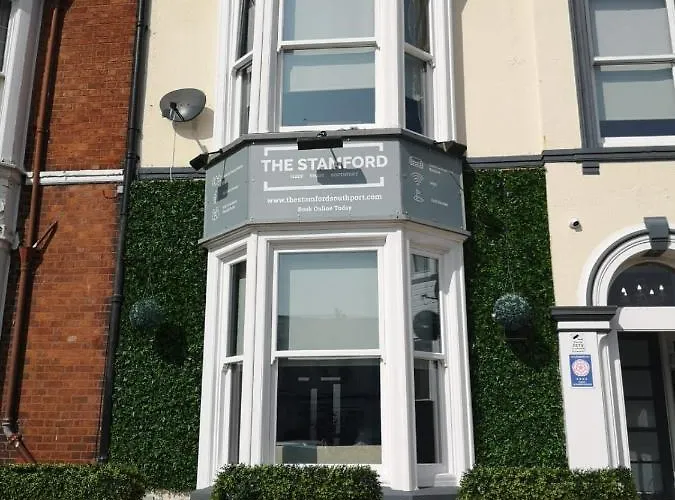 Stamford Guest House, 3 Min Walk To Southport Lord St, With Parking & Perfect Getaway