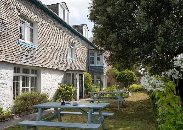 Pendennis Lodge