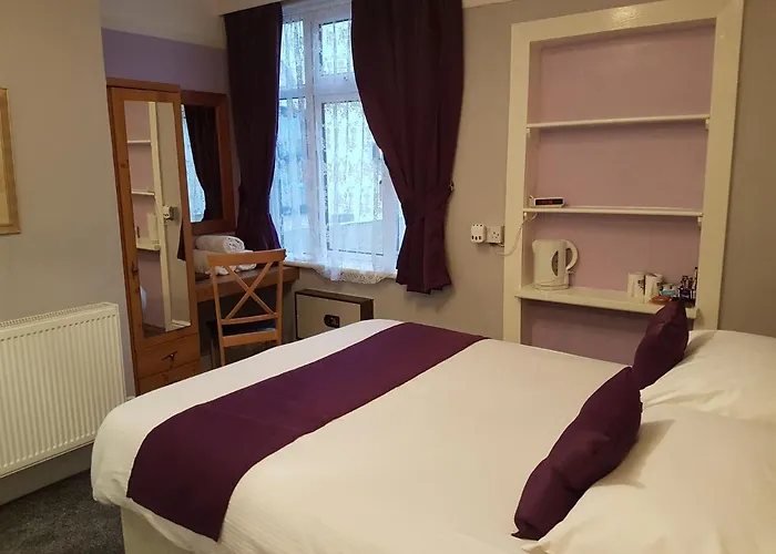 Meadows Way Guest House