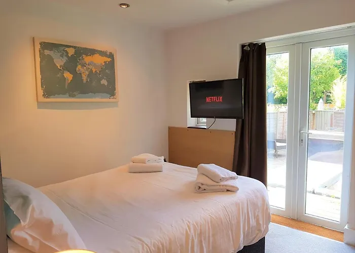 Bath Road Apartments Swindon, United Kingdom
