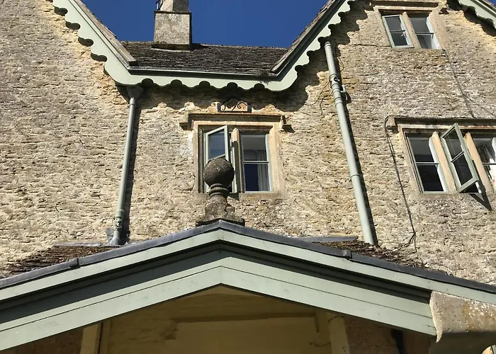 The Manor Farm Alderton