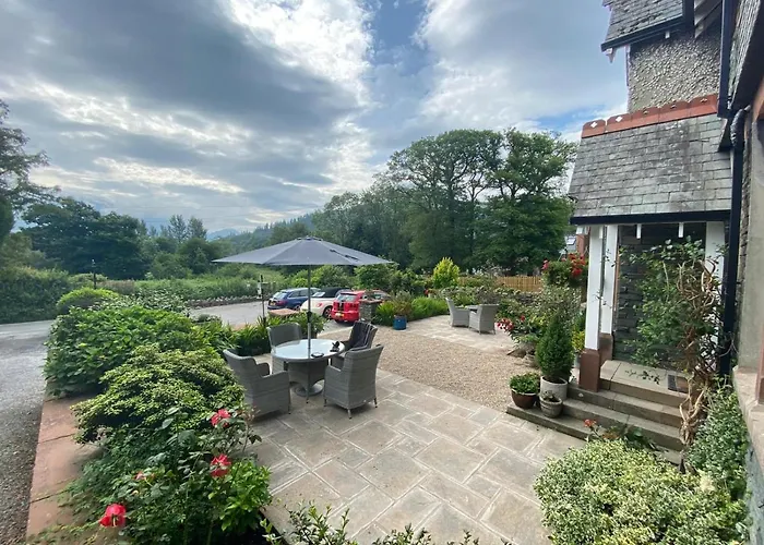 Lakeside Country Guest House