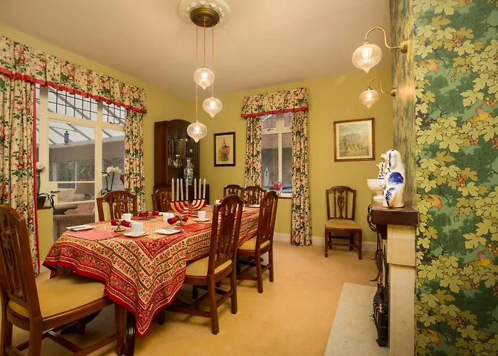 Chestnut Grove Bed And Breakfast