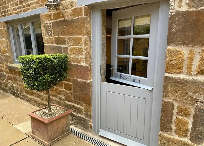 Box Barn - Stylish Accommodation In Rutland