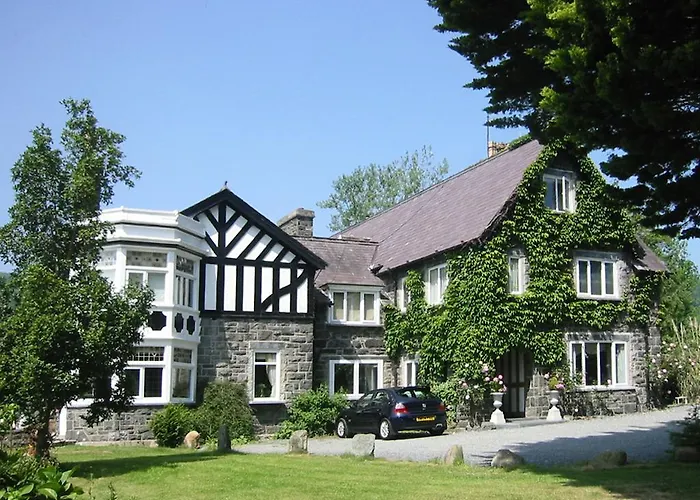 Gwern Borter Manor