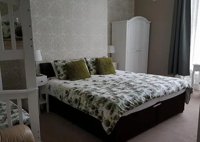 Acorn Guest House