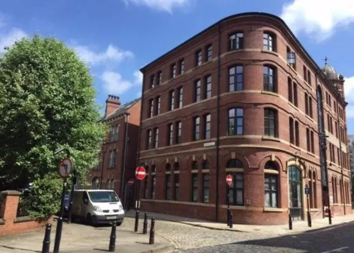 2Bed Nyc Style Apartment In Central Leeds