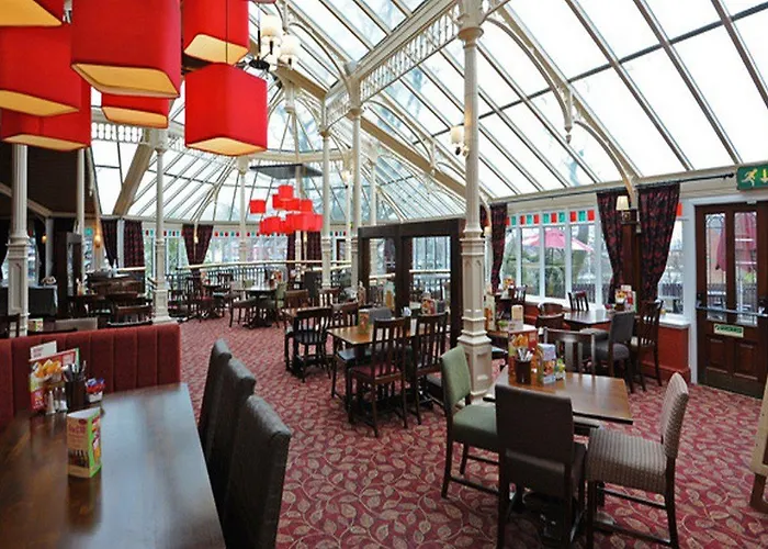 Premier Inn Stockport Central