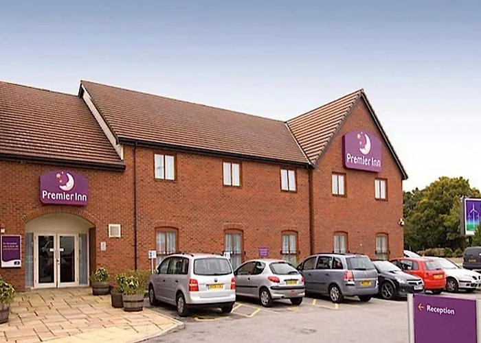 Premier Inn Manchester Trafford Centre North