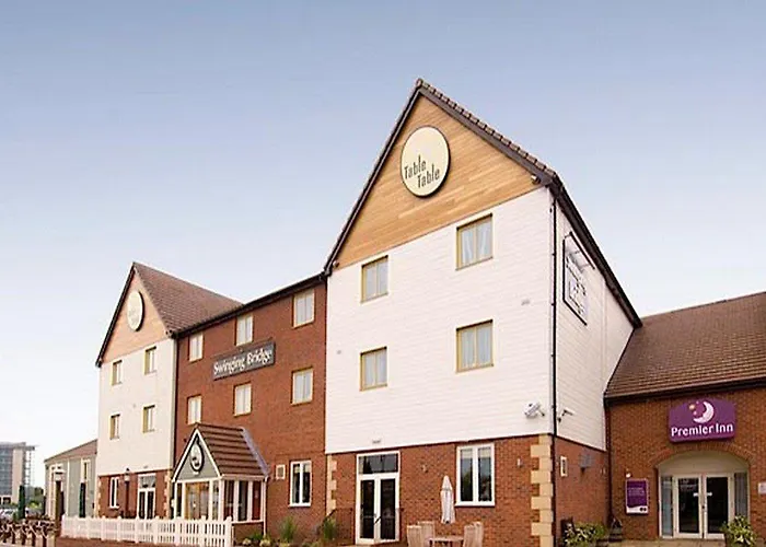 Premier Inn Manchester Trafford Centre North