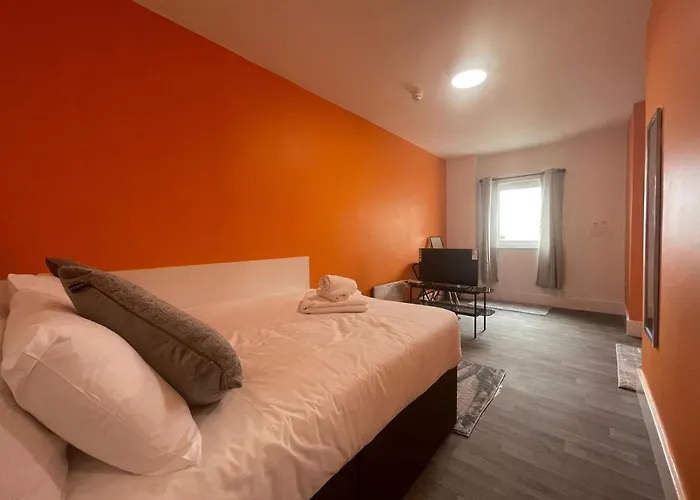 Neon 160 Hostel Swansea, United Kingdom