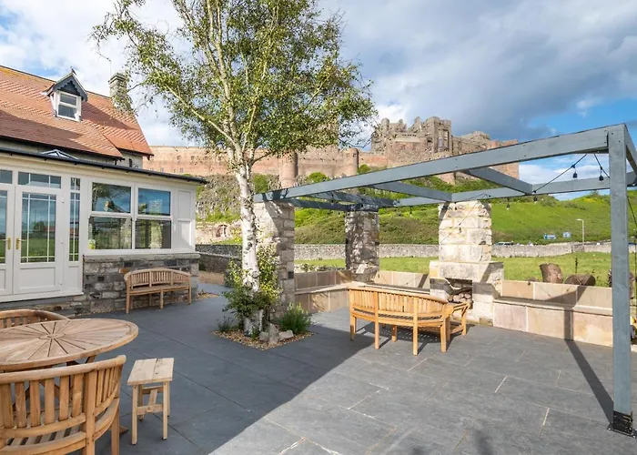 Castle View By Coast & Country Stays
