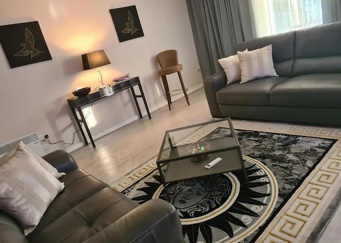 Luxury 9Ine The Exclusive Jacuzzi Apartment