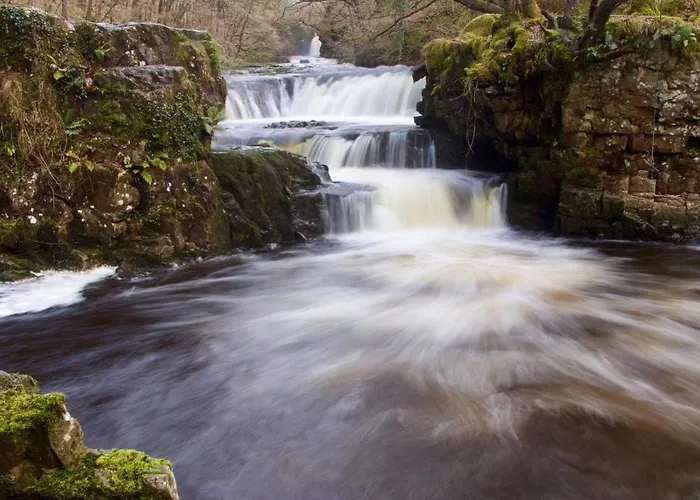 Private Pub-Group Stays Brecon Beacons Alderfalls