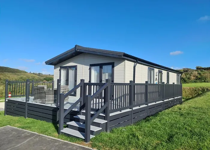 Mawgan Pads Mawgan Porth