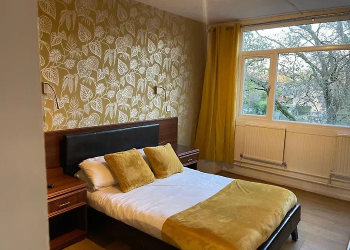 West Park Hotel Chalets