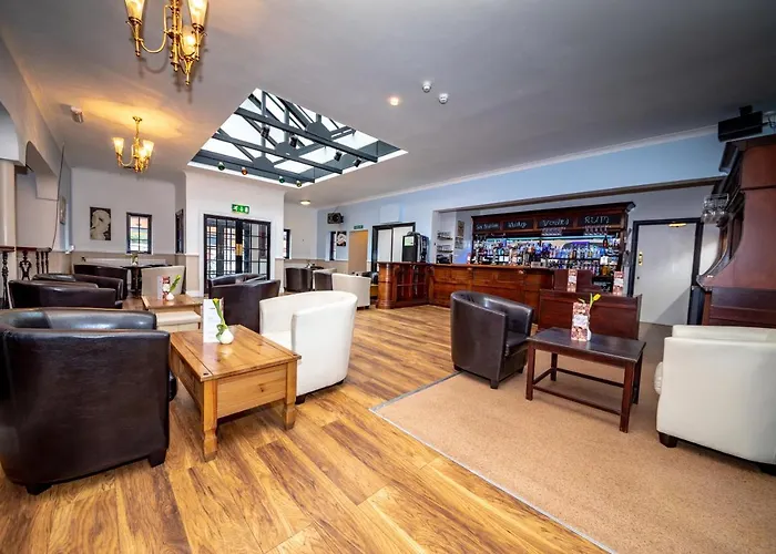 Fownes Hotel