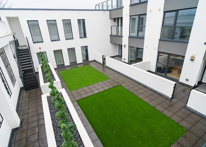 Luxe Apartments, The Moorwell, Secure Parking, - 10Mins Cardiff City Ctr, United Kingdom