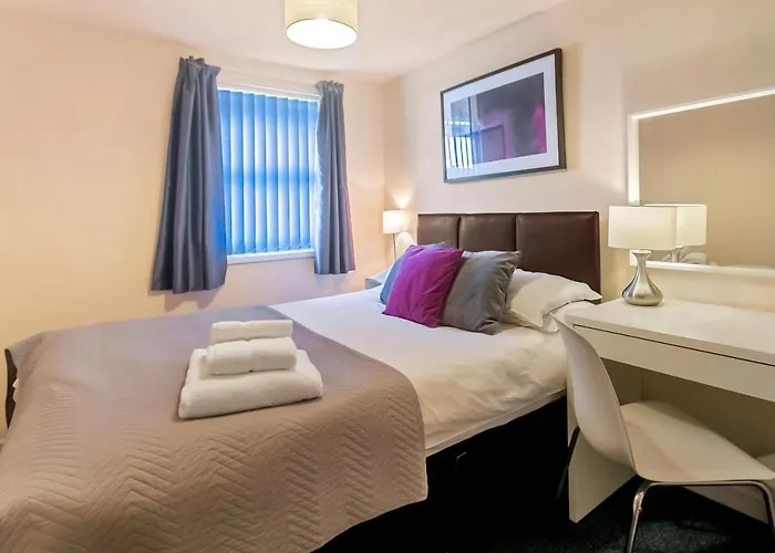 St Georges Apartments, Self Contained Units