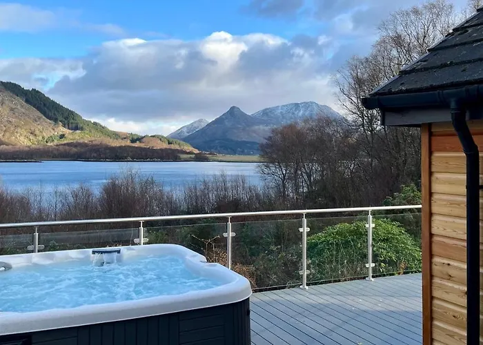 Heronry Hideaway With Luxury Hot Tub