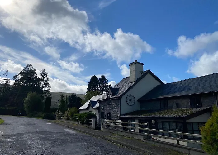 Vulcan Lodge Cottages