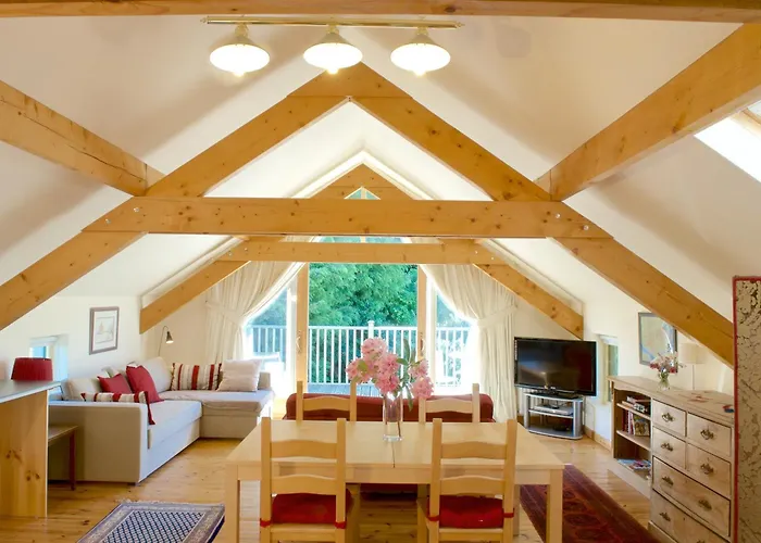 Cherryhill Lodge