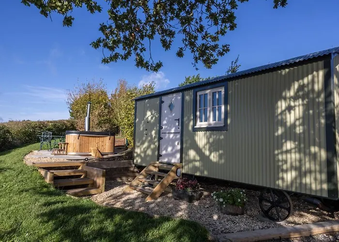 Abbey Farm Glamping & Cottage