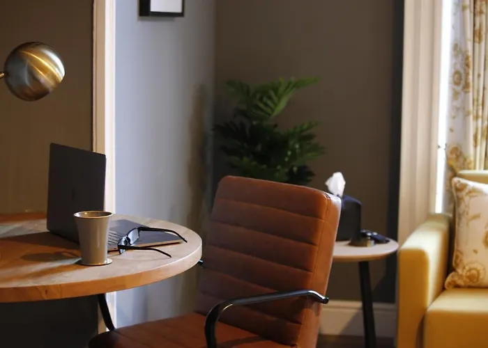 No 12 - Stunning Self Check-In Apartments In Worcester Centre