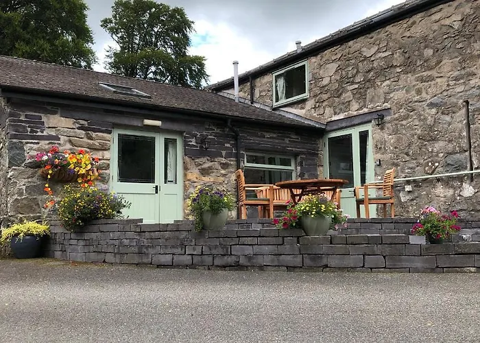 Hafan Cottage At Bryn Llys