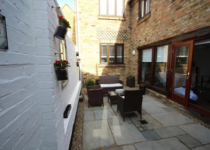 Harpenden House Apartment, United Kingdom