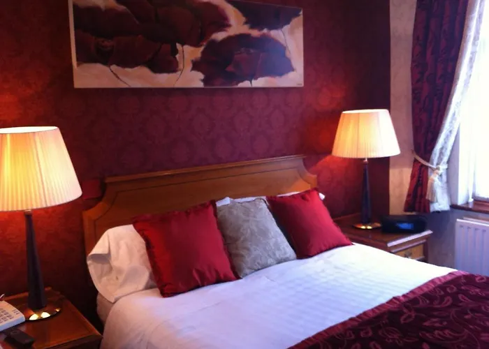 Helen Hotel