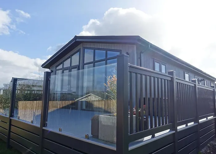 Padstow Lodge - Padstow Holiday Village