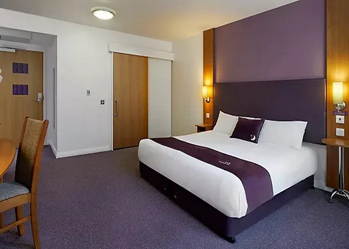 Premier Inn Dudley Town Centre