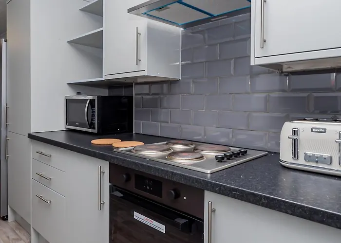Shirley House: Self-Catering Near Southampton Hospitals Hotel, United Kingdom