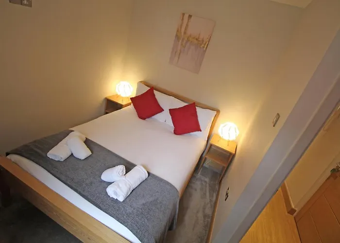 Hunters Walk - Luxury Central Chester Apartment - Free Parking