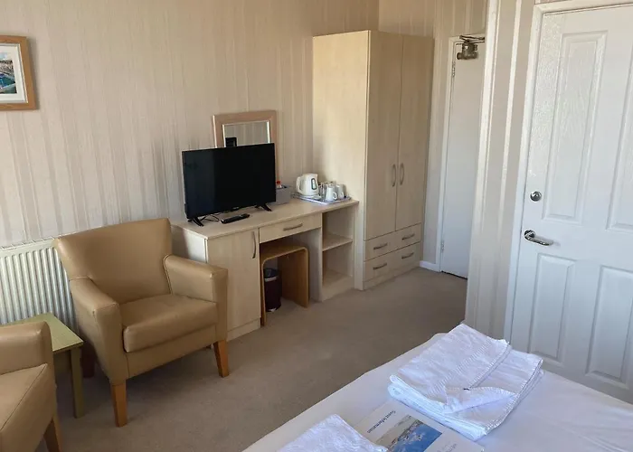 Weymouth Beach B&B - Adult Only