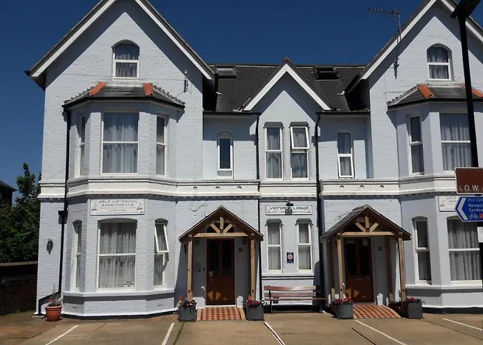 Victoria Lodge