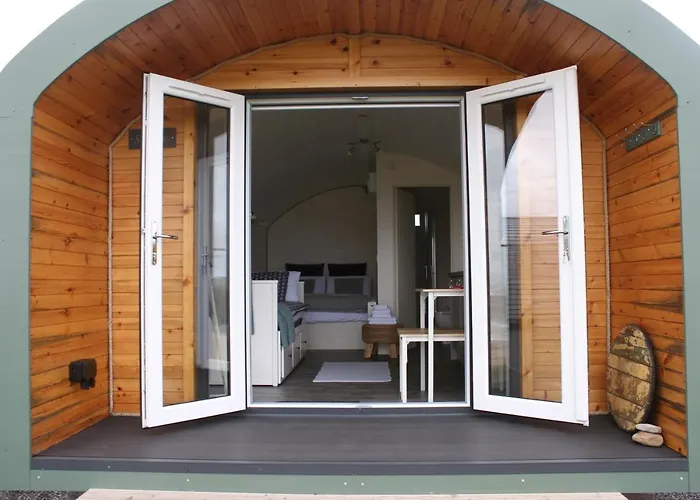 Strathy Bay Pods