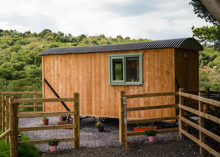 Elephant View Shepherds Hut