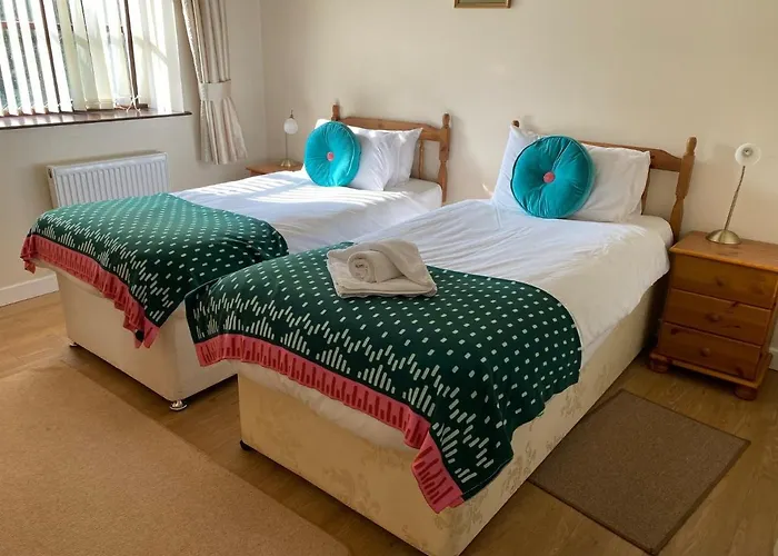 Vulcan Lodge Cottages