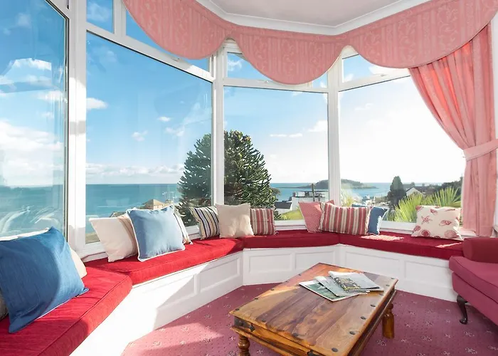 Fieldhead Hotel & Horizons Restaurant
