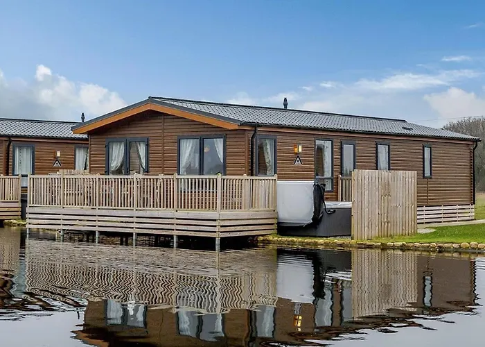 Woodland Lakes Lodges