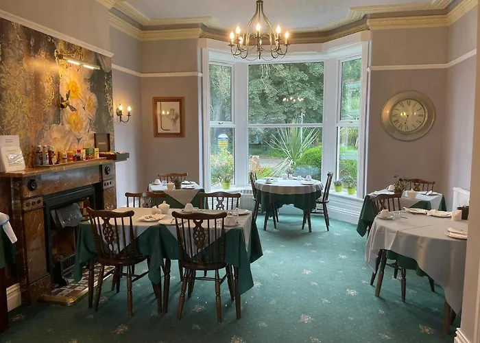 Rostrevor Hotel - Guest House