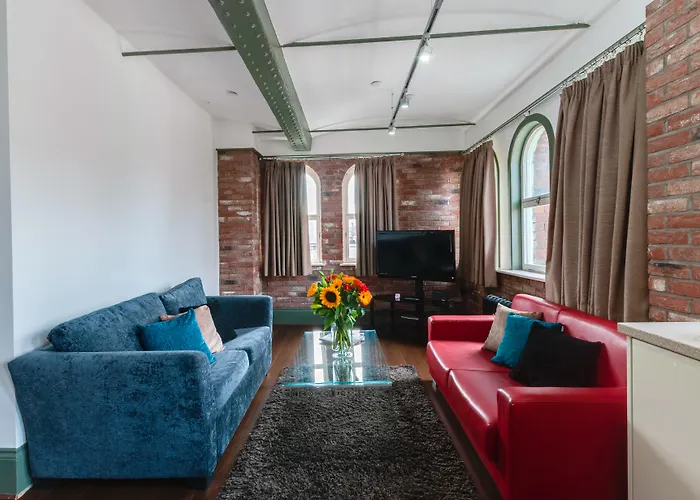 Base Serviced Apartments - Sir Thomas Street